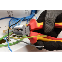 Kleště štípací boční 180mm VDE (1000V) YATO YT-21159
